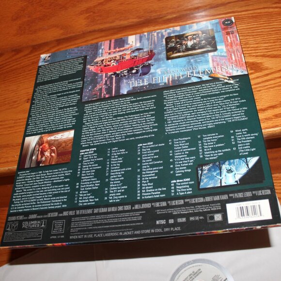 3/$77- flawless discs THE FIFTH ELEMENT Deluxe Widescreen Laserdisc Bruce Willis - Picture 3 of 6